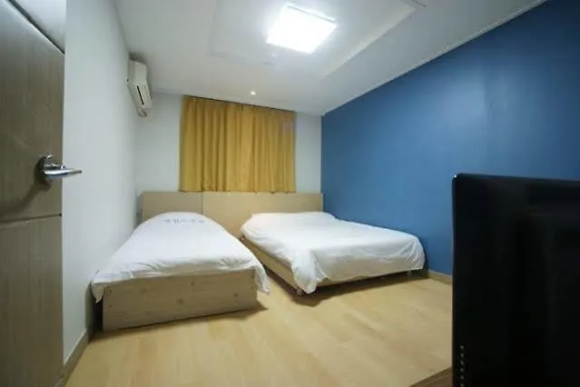 Herald Hotel Jeju Motel