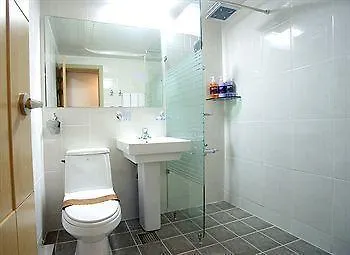 Herald Hotel Jeju 2*,