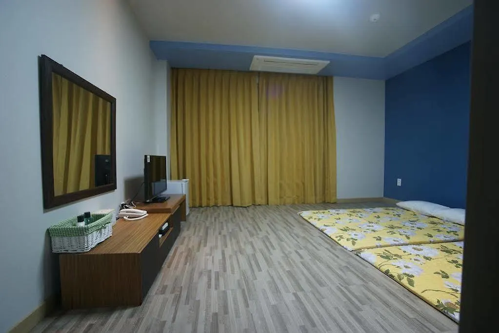 Herald Hotel Jeju Motel