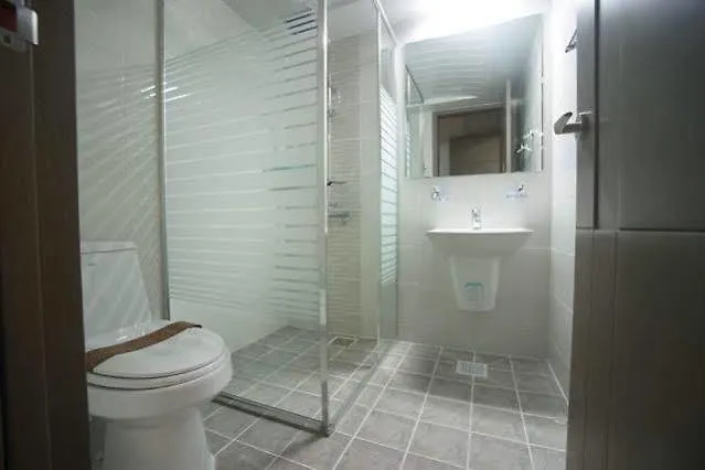 ** Motel Herald Hotel Jeju South Korea